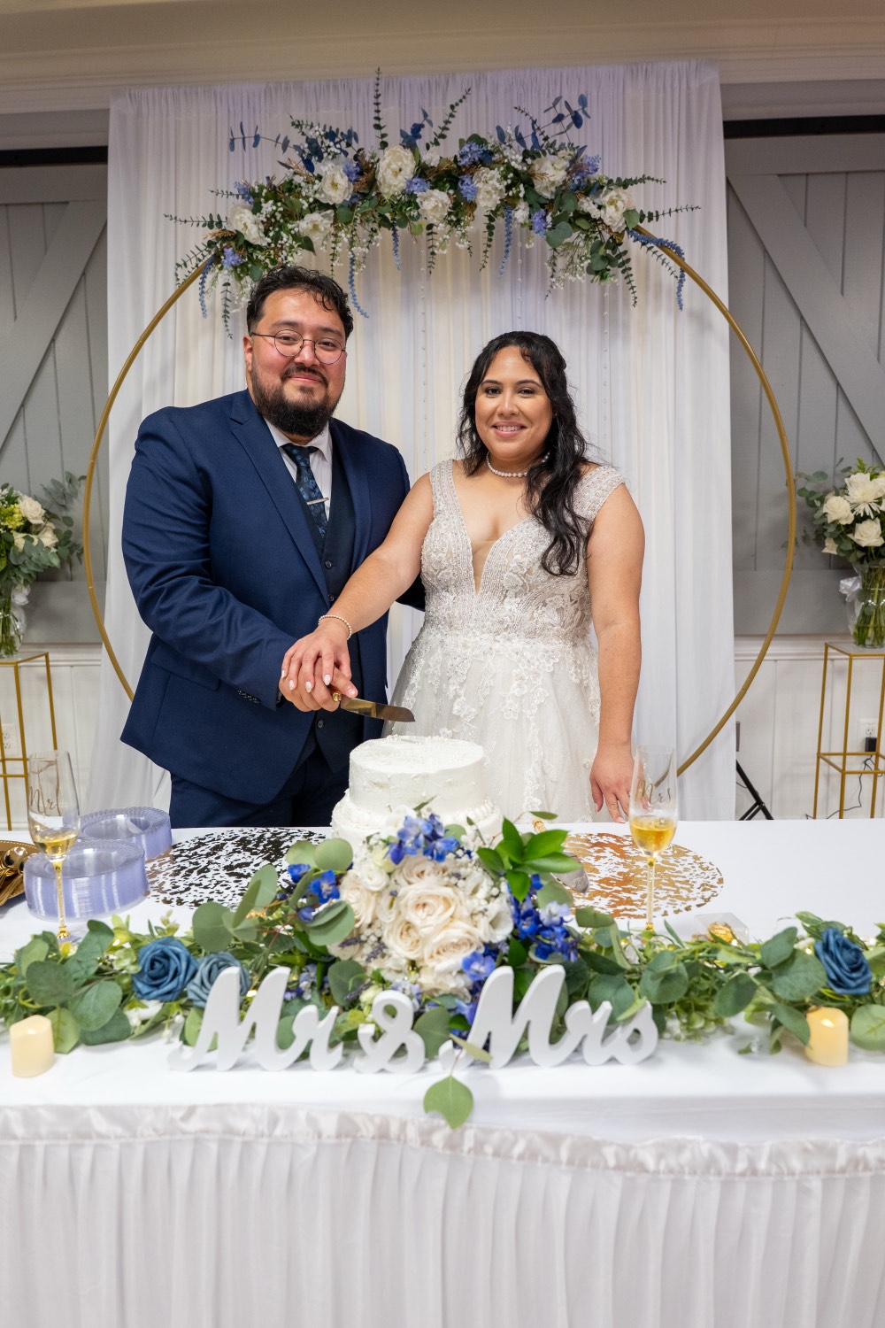 Bride holding her bouquet